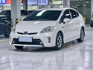 alphard prius
