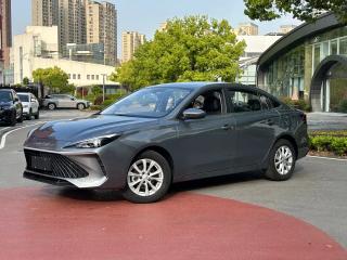 Roewe i5