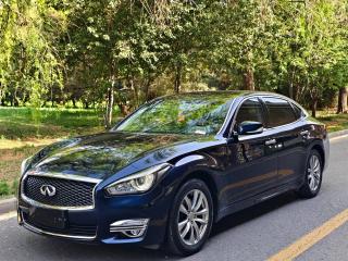 Infiniti Q70