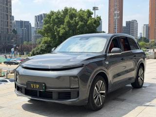 Li-xiang L