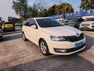 Superb Sedan