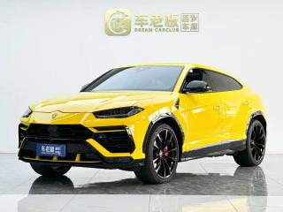 Urus Suv