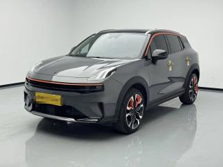 Lynk&co 06