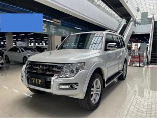 Ouland Pajero