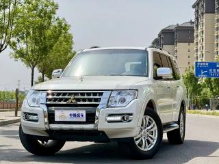 Ouland Pajero