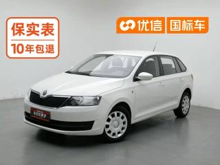Superb Sedan