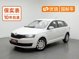 Superb Sedan