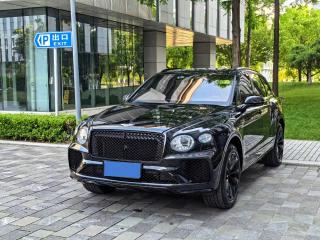 Bentley Uruz