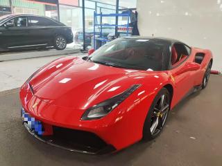 Ferrari 488