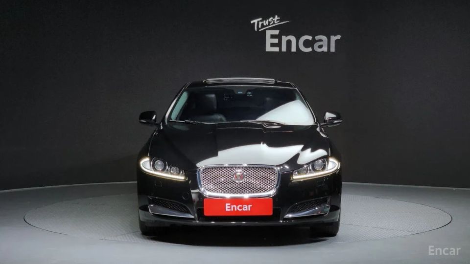 Jaguar xf