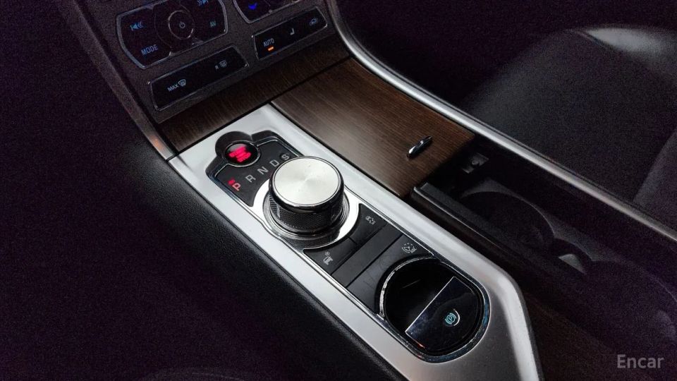 Jaguar xf