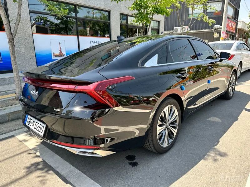 Kia K8