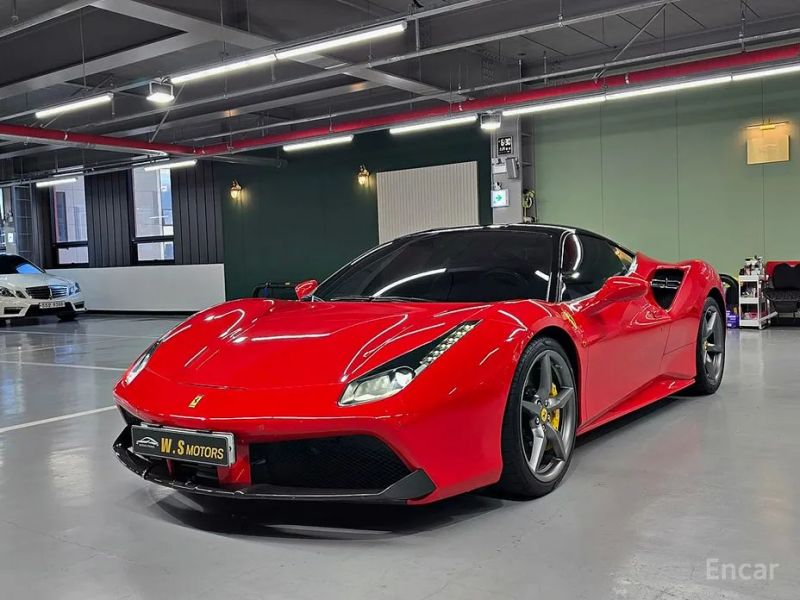 Ferrari 488