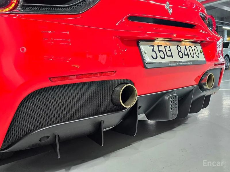 Ferrari 488