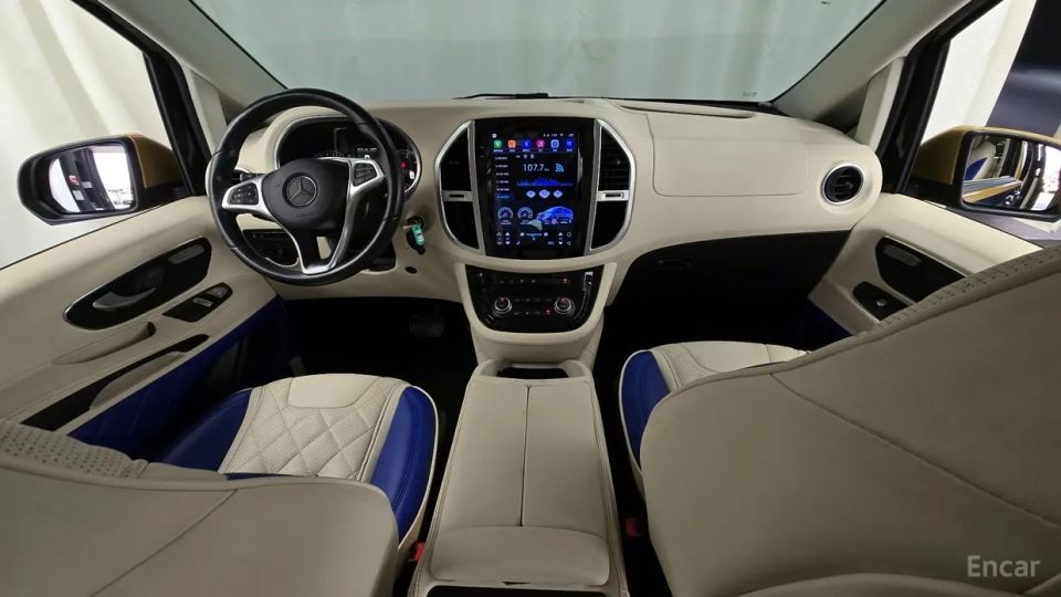 Mercedes-Benz V-Class