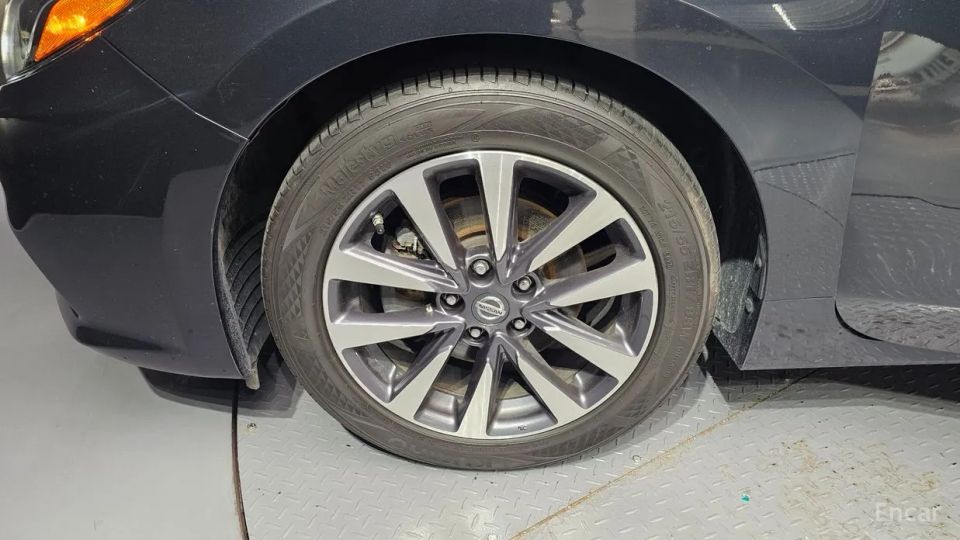 Nissan altima