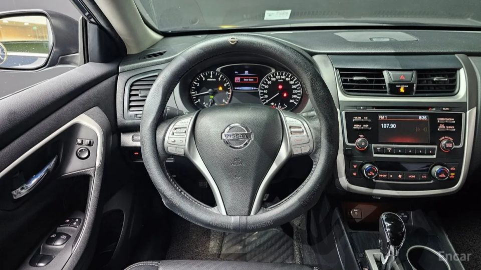 Nissan altima