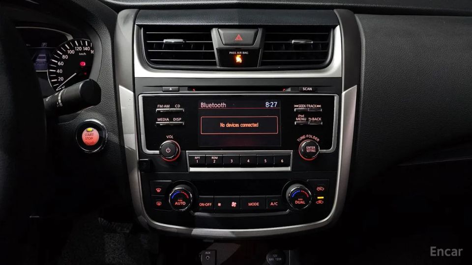 Nissan altima