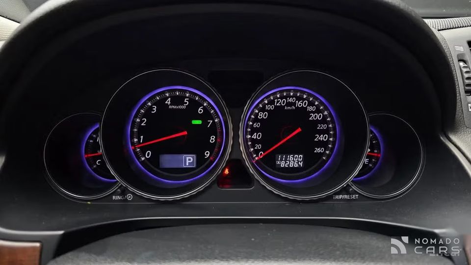 Infiniti M
