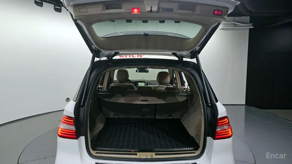 Mercedes-Benz M-class