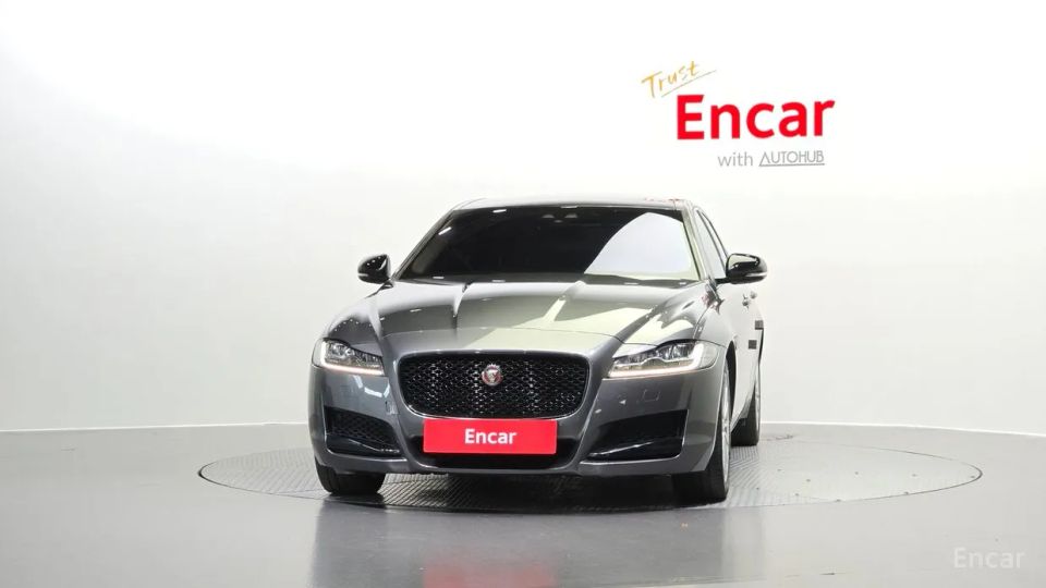 Jaguar xf