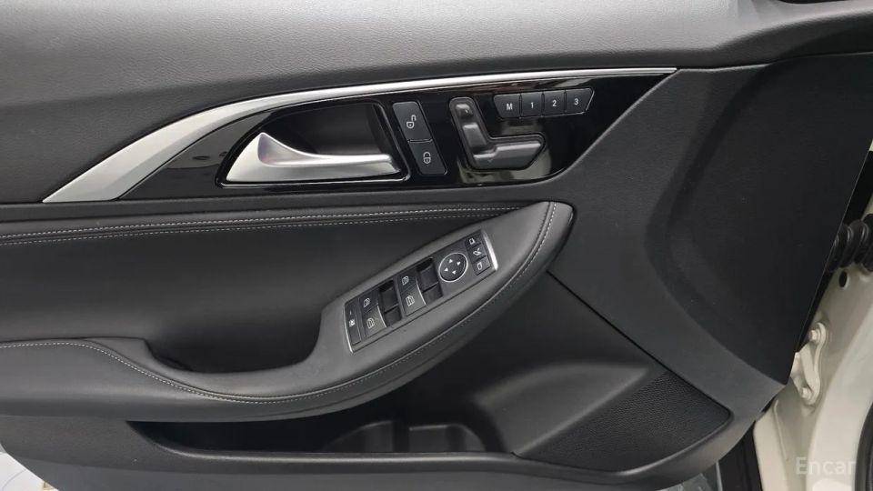 Infiniti QX30