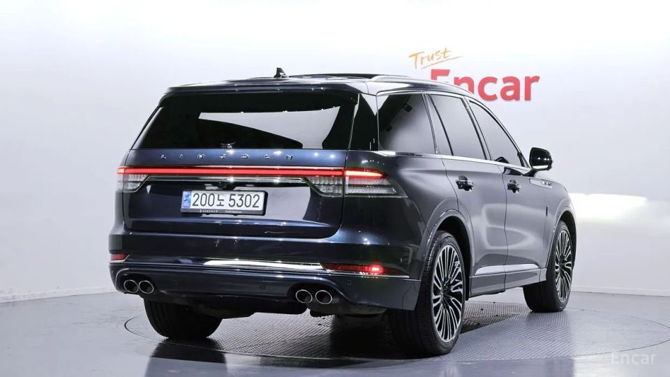 Lincoln Aviator