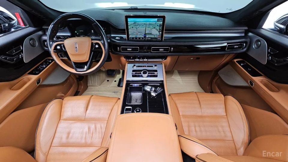 Lincoln Aviator