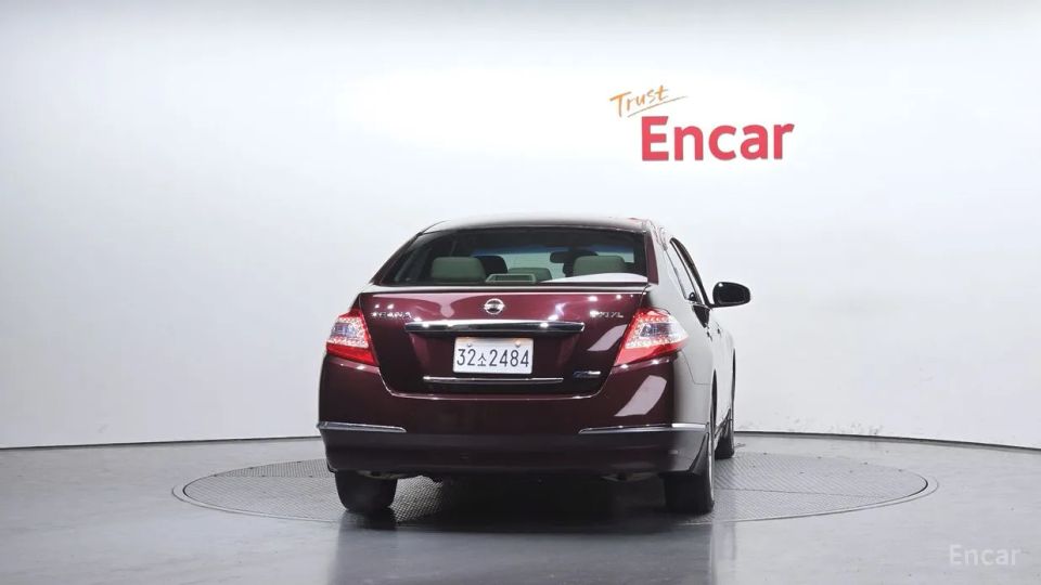 Nissan teana