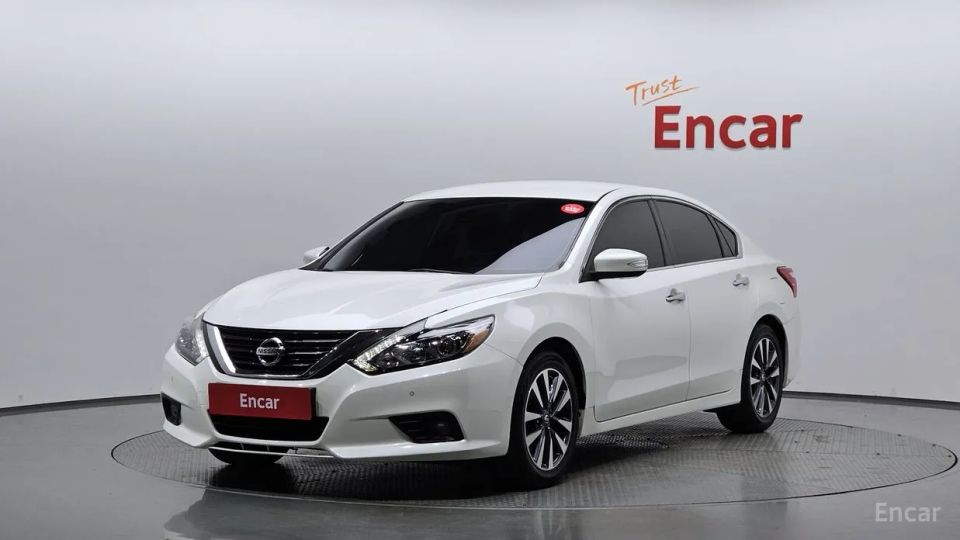 Nissan altima