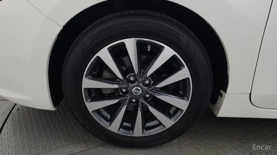 Nissan altima