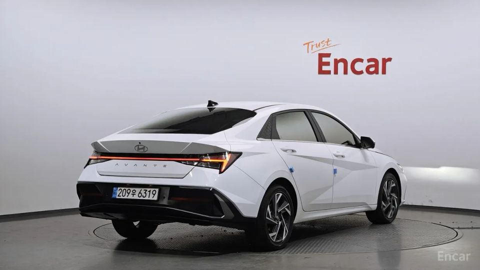 Hyundai AVANTE