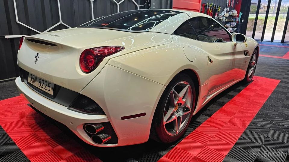 Ferrari California