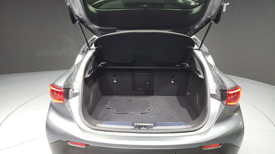 Infiniti QX30