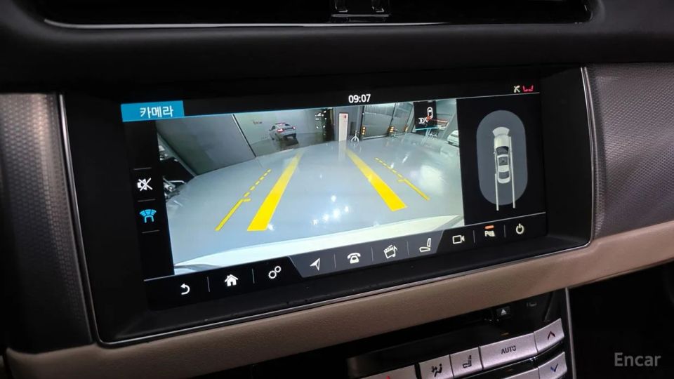 Jaguar xf