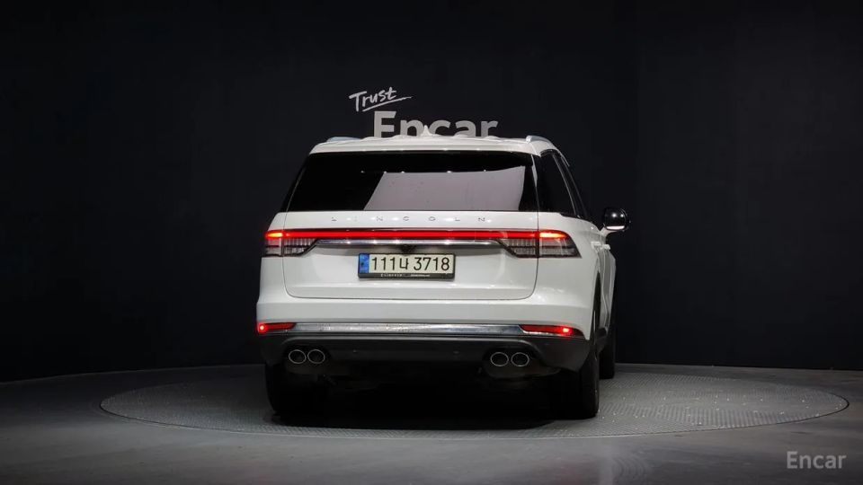 Lincoln Aviator