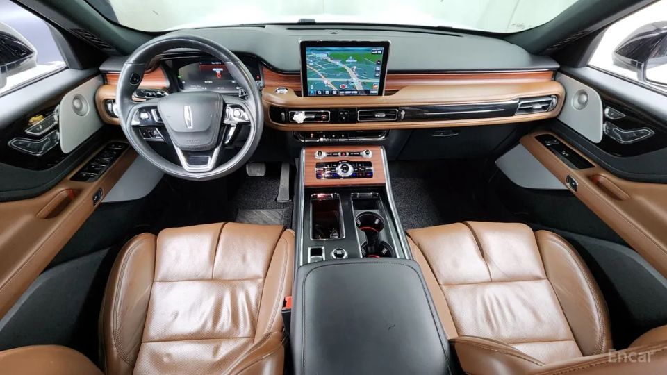 Lincoln Aviator