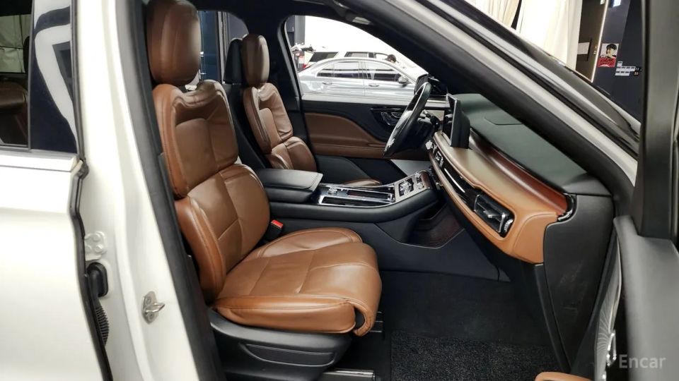 Lincoln Aviator