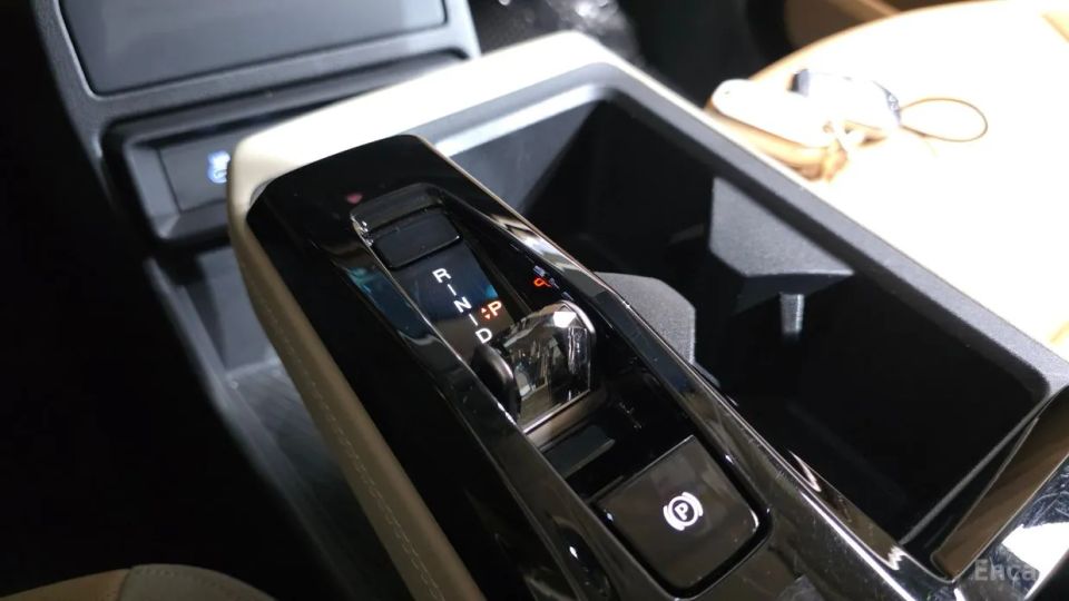 KG_Mobility_Ssangyong Actyon