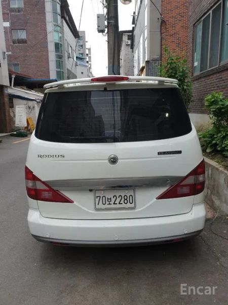KG_Mobility_Ssangyong Rodius