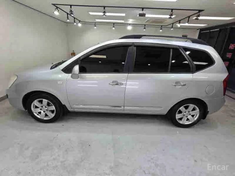 Kia Carens