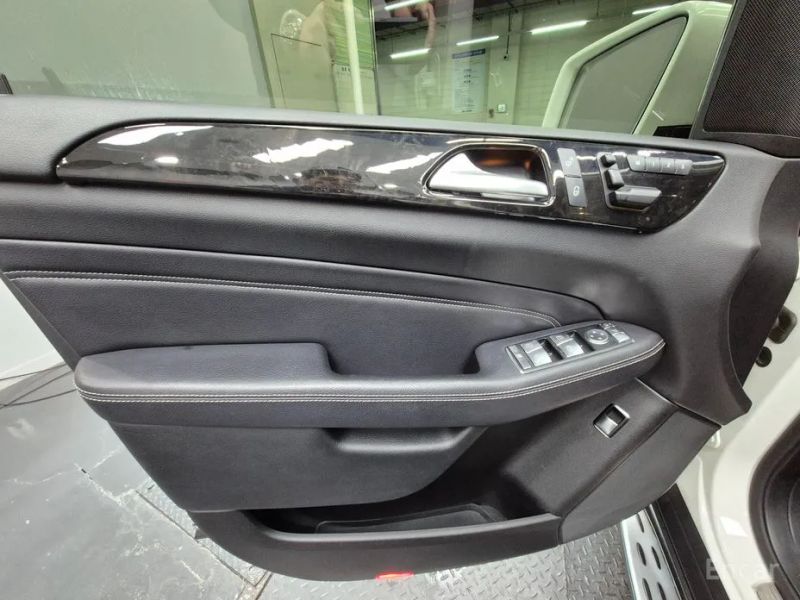 Mercedes-Benz M-class