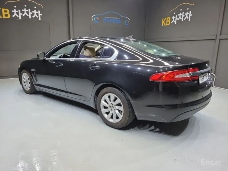 Jaguar xf