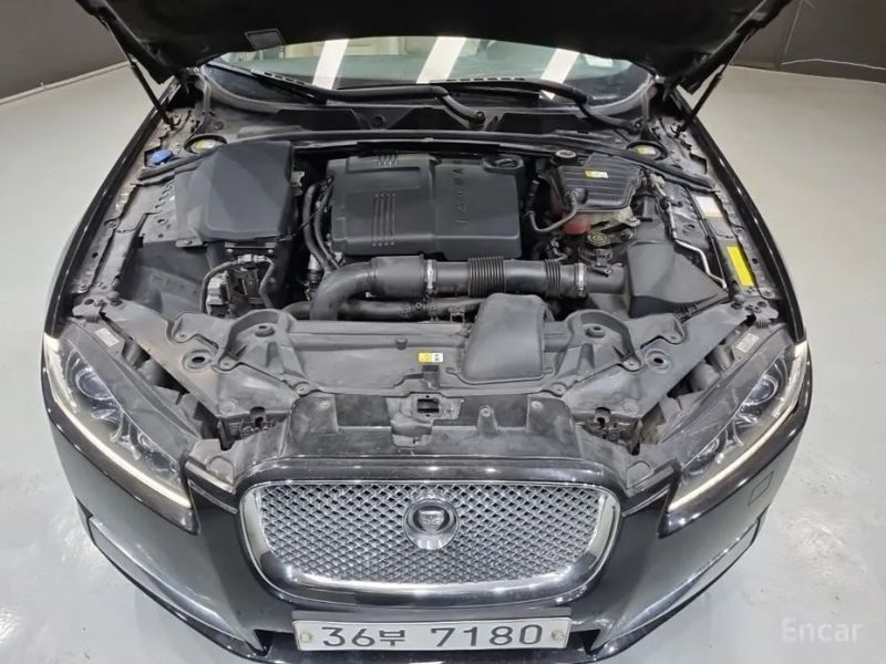 Jaguar xf