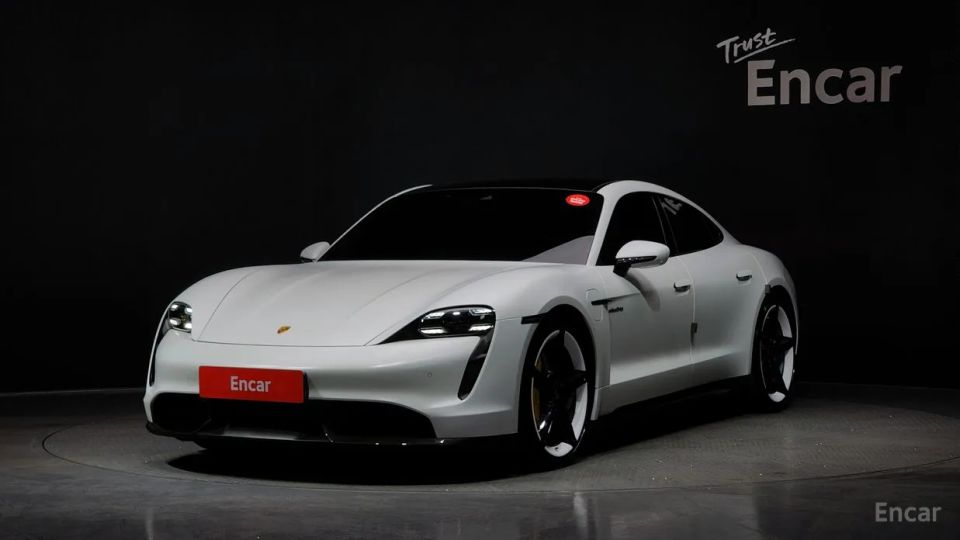 Porsche Taycan