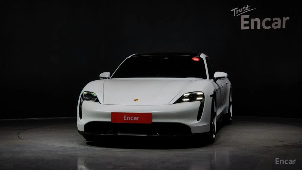 Porsche Taycan