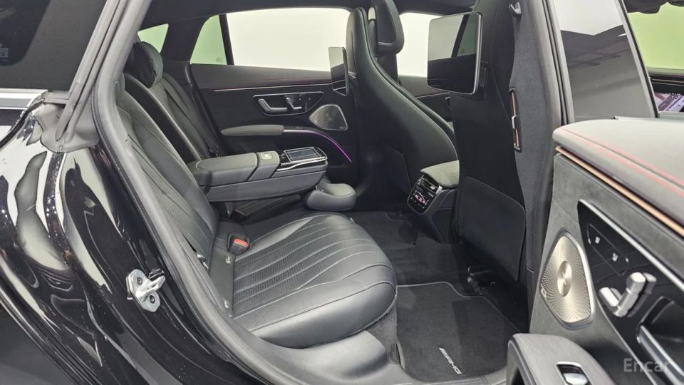 Mercedes-Benz EQS