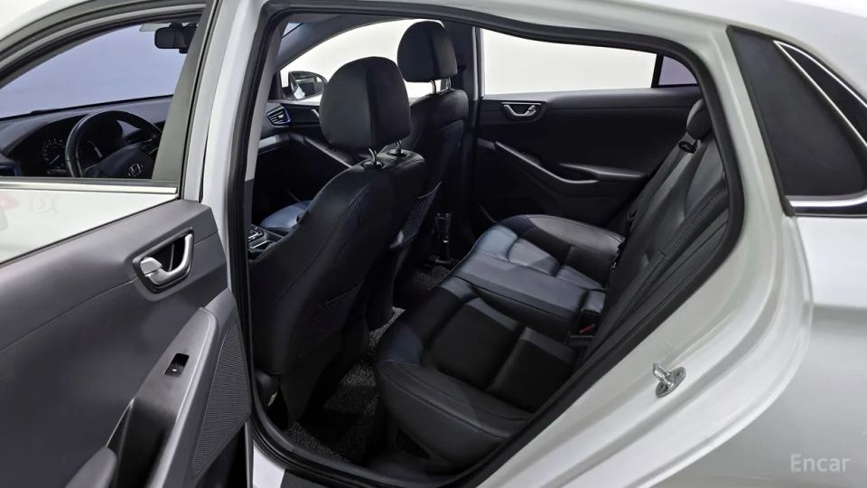 Hyundai Ioniq