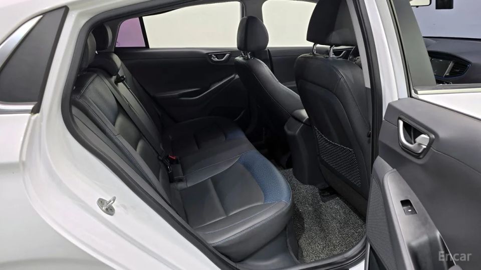 Hyundai Ioniq