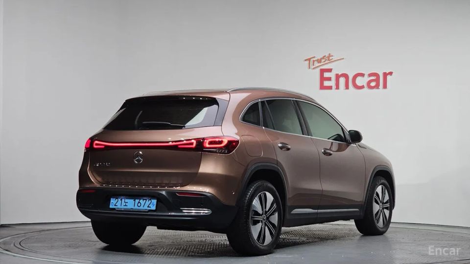 Mercedes-Benz EQA